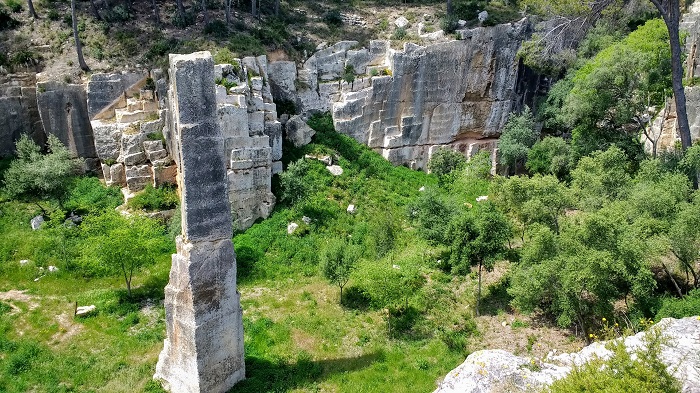 Cantera-del-Medol-en-Tarragona-Ruta-Romana Cantera-del-Medol-en-Tarragona-Ruta-Romana
